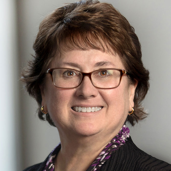 Laura Moore Headshot